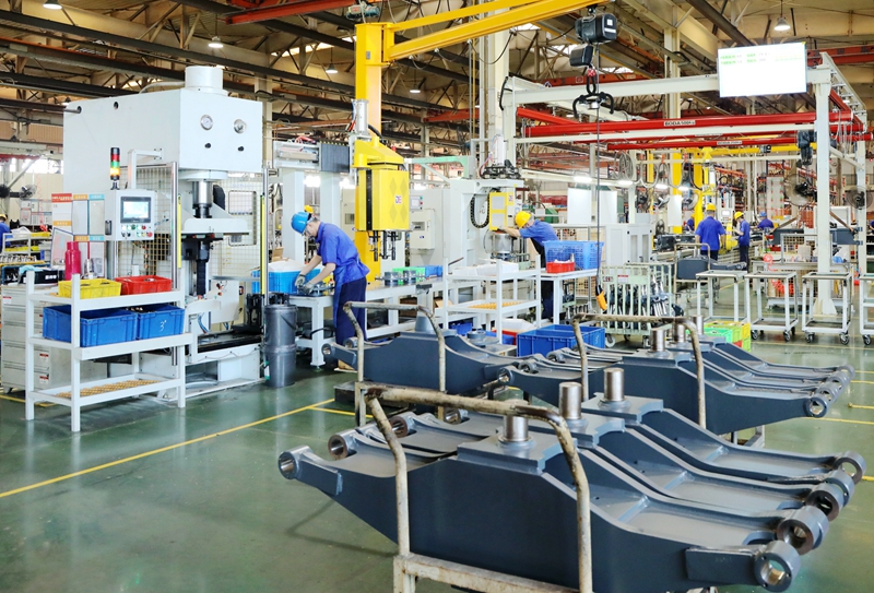 大吨位装配线3.jpg 大吨位装配线3.jpg