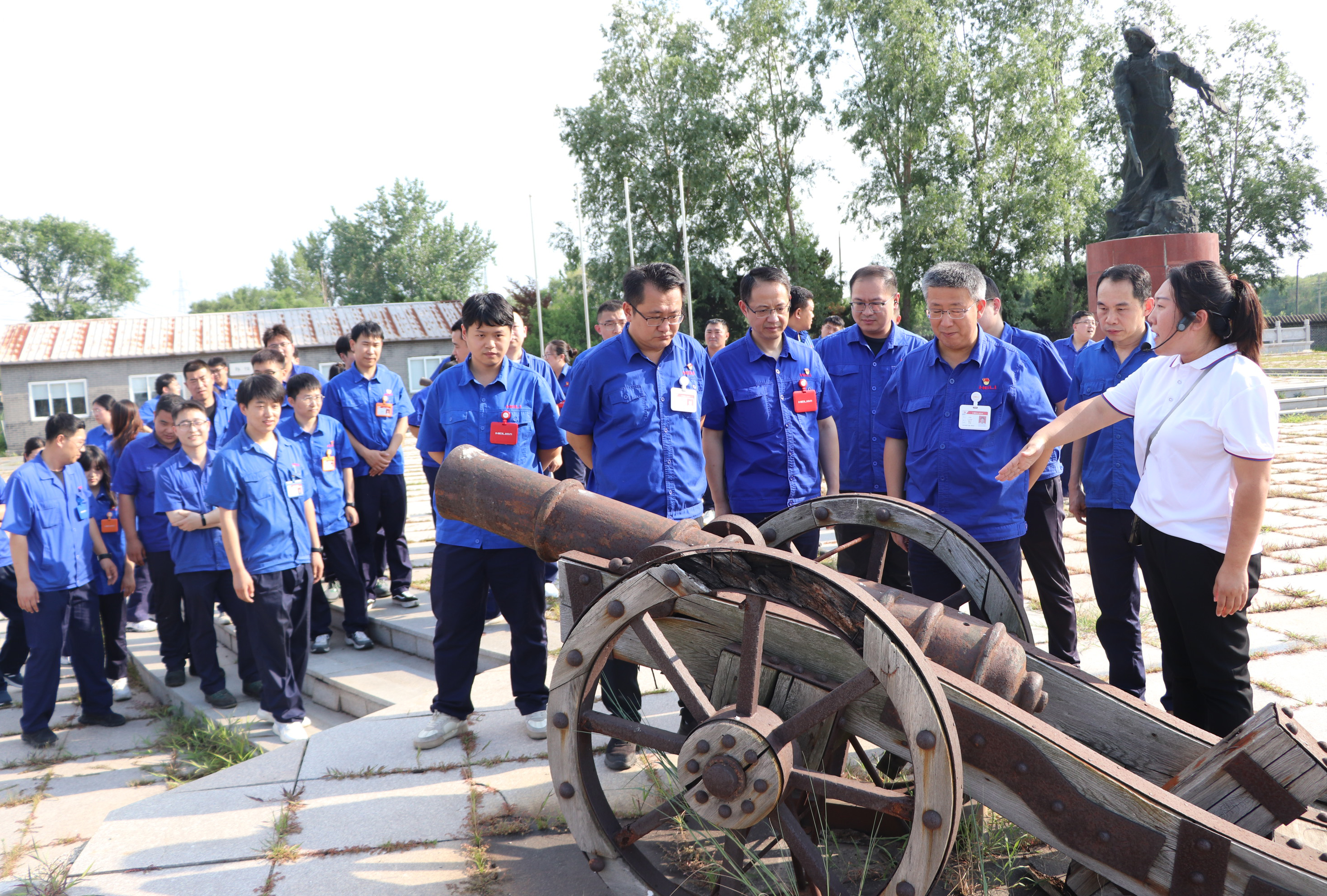 2.参观现场1.JPG 2.参观现场1.JPG